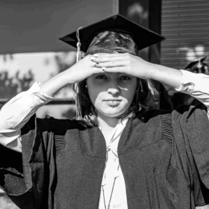 6 Simple Editing Hacks to Improve Your Graduation Pictures