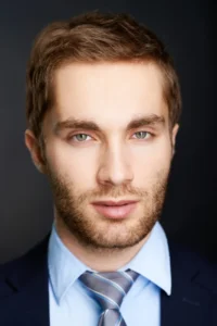 5 Professional Headshot Tips to Improve Your Image