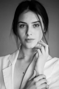 monochrome headshot tips